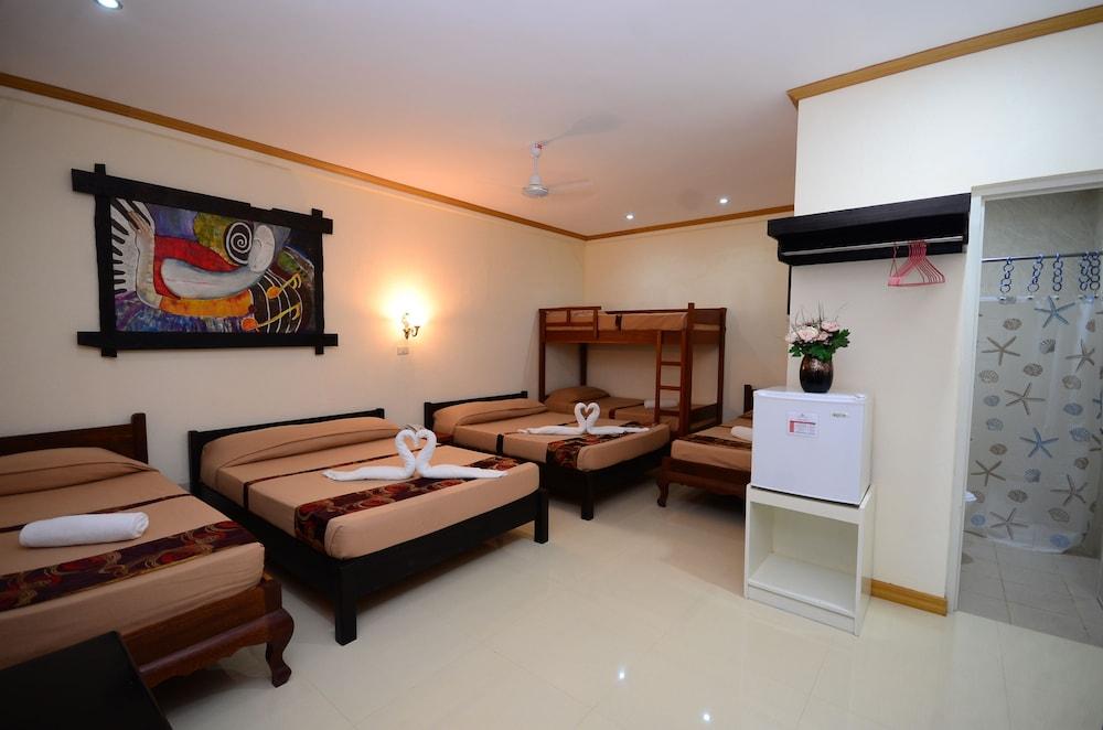 Reddoorz Premium Near Pristine Beach Hotel Puerto Princesa Exterior photo