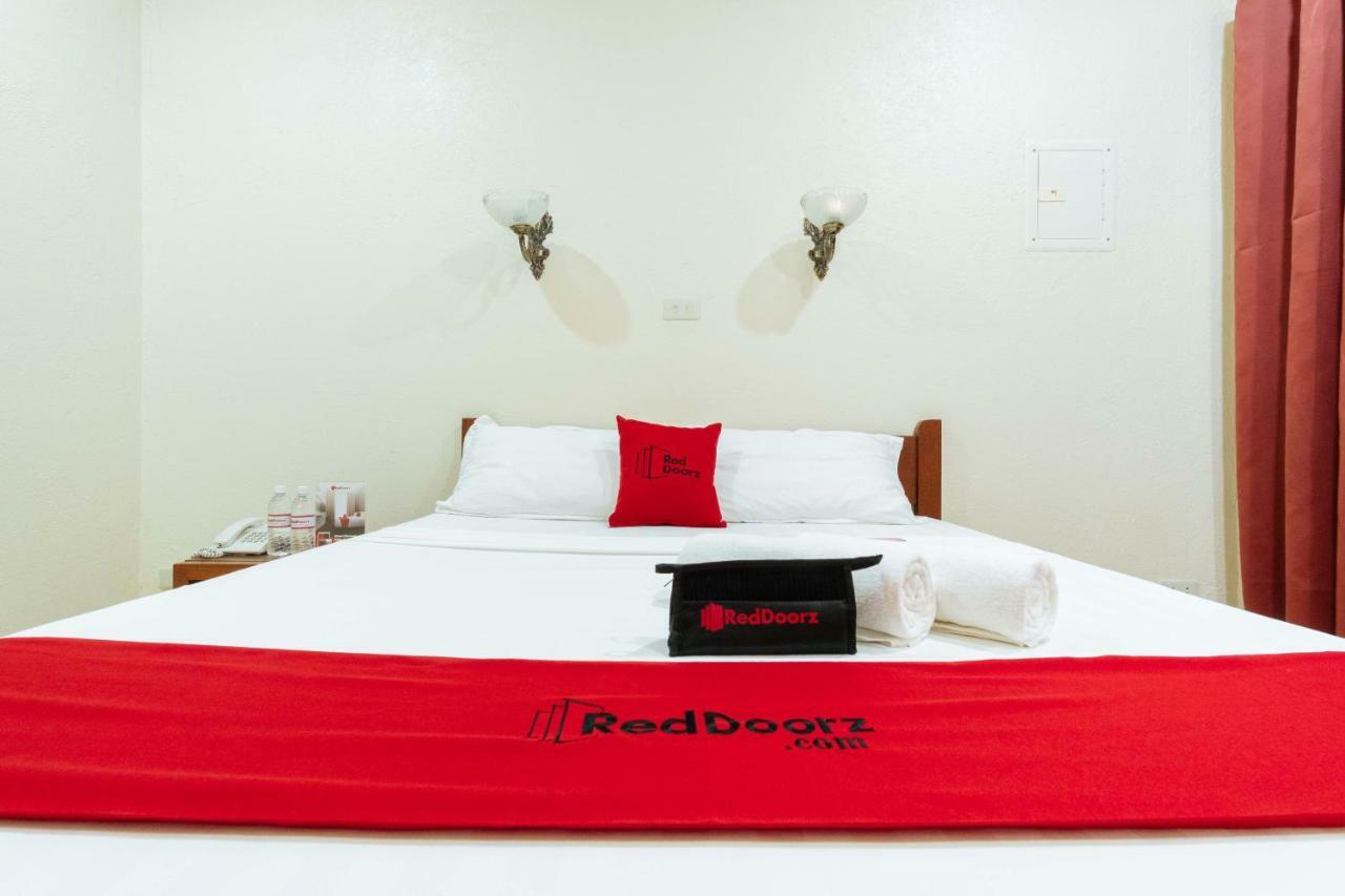 Reddoorz Premium Near Pristine Beach Hotel Puerto Princesa Exterior photo